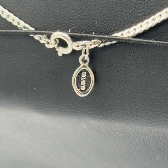 Vintage Avon Silver Tone Lariat Tassel Necklace Lily Flower - Picture 8 of 11